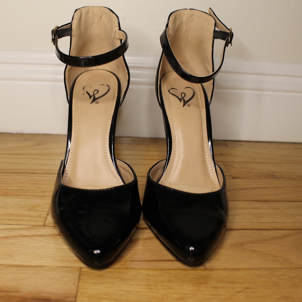 Windsor Black Stilettos with Ankle Strap - Size 7